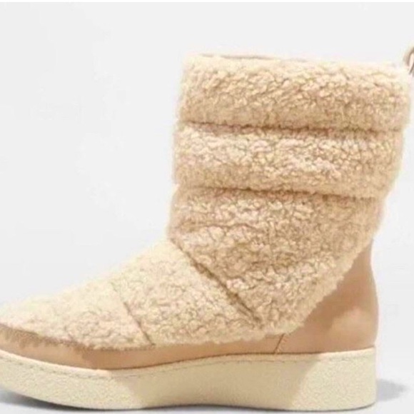 a new day Shoes - A New Day Sherpa boots 8